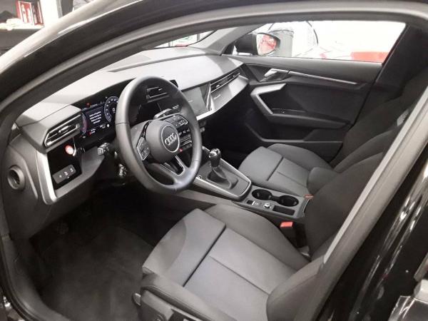 Audi A3 Limousine 30 TFSI *WINTERRÄDER*LED*NAVI*