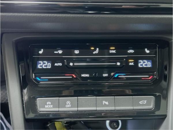Volkswagen Touran 1.5 TSI DSG Comfortline ACC Navi RFK PDC