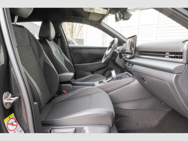 Volkswagen T-Roc R-Line 1.5 l eTSI DSG UPE EUR 51.140,- incl. Überführung