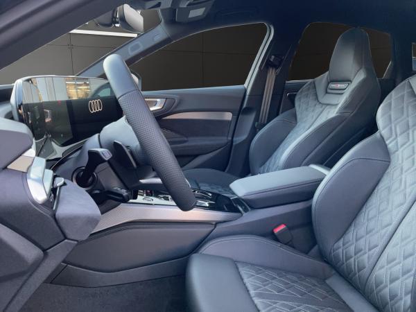 Audi A5 Limousine e-hybrid 270 KW / Tech pro / HuD / AHK / PANO / B&O / Sportsitze plus