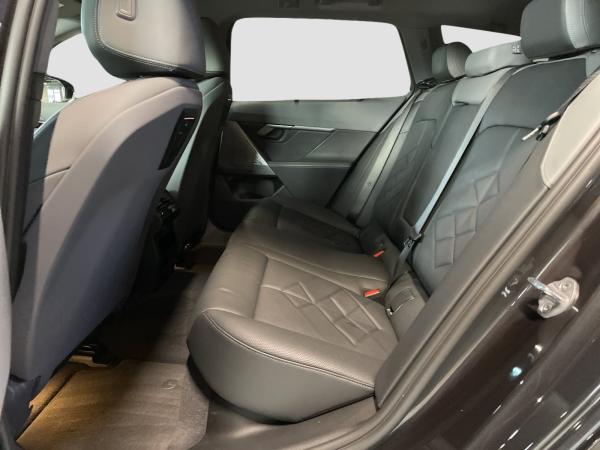 BMW 520 d xDrive Touring AHK/Standheizung **inkl. Winterräder**