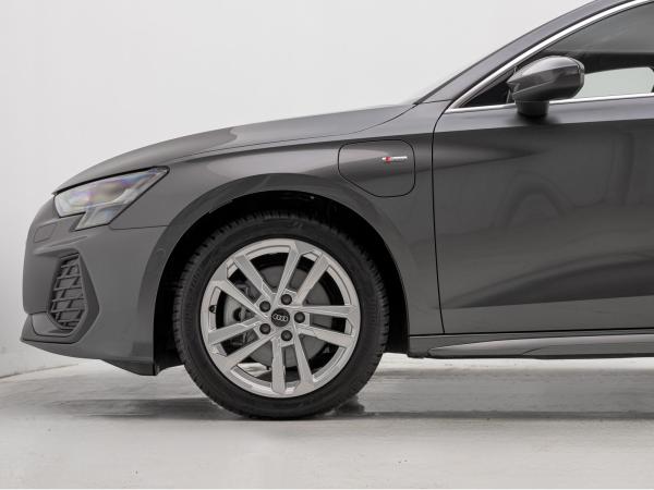 Audi A3 Sportback 40 TFSI e S-TRO*S-LINE*LED*RFK*NAV