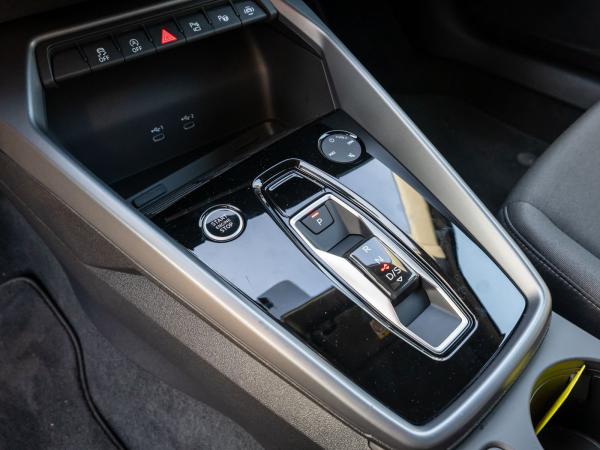 Audi A3 allstreet 35TDI Stronic NAVI MATRIX AHK RFK // Sofort verfügbar!!