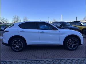 Alfa Romeo Stelvio Veloce Q4 AHK