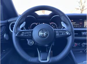 Alfa Romeo Stelvio Veloce Q4 AHK