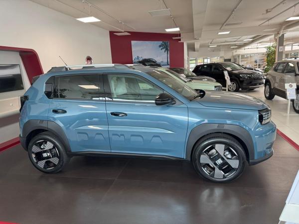 Fiat Grande Panda Elektro La Prima in 4 Farben Verfügbar Abholung Mannheim