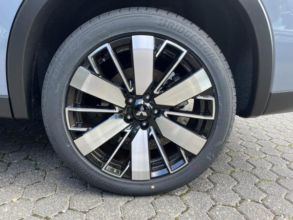 Mitsubishi Outlander 2.4 PHEV 4WD Intro Edition, Allwetter