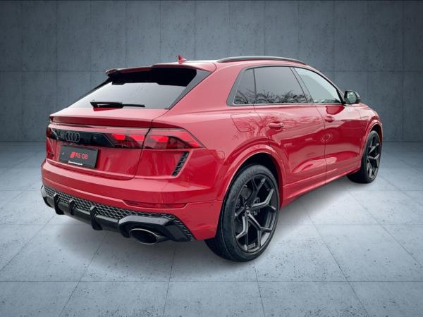 Audi RS Q8 SUV performance tiptr. FwpAdv Vmax305 23