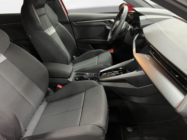 Audi A3 Limousine 35 TDI advanced AHK Matrix LM 18" Navi RFK ACC