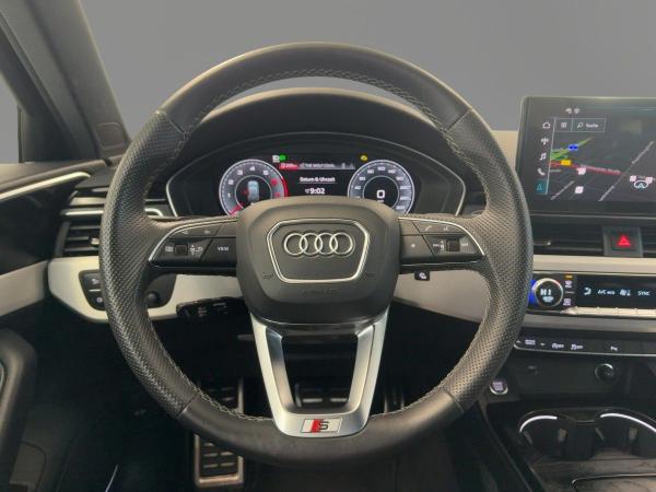 Audi A4 Avant S line 40 TFSI virtual DAB B&O