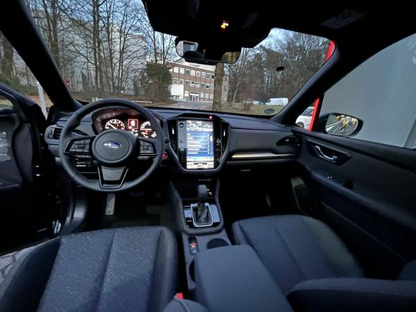 Subaru Forester 2.0ie e-Boxer Exclusive Lineartronic