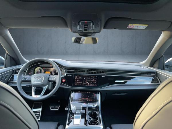 Audi Q8 TFSI e quattro S line Ext. ACC MATRIX WKR AHK *SOFORT VERFÜGBAR*