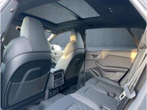 Audi Q8 TFSI e quattro S line Ext. ACC MATRIX WKR AHK *SOFORT VERFÜGBAR*