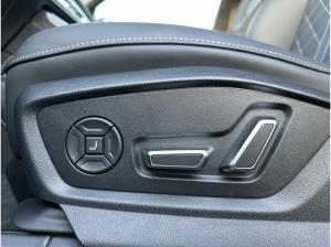 Audi Q8 TFSI e quattro S line Ext. ACC MATRIX WKR AHK *SOFORT VERFÜGBAR*