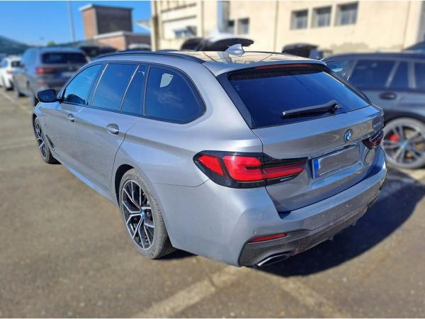 BMW 530 e Touring M-Sport Pro 19 HuD Sitzklima 360°-KAMERA