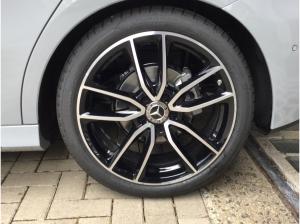 Mercedes-Benz A 180 AMG Multibeam-LED Panorama MBUX Ambiente