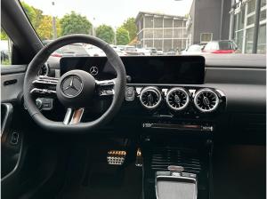 Mercedes-Benz CLA 200 Coupe AMG Multibeam Panorama AHK 360°-K.