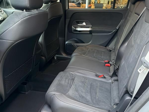 Mercedes-Benz GLB 200 d AMG Night Multibeam Kamera AHK 20 Zoll