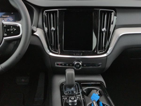 Volvo V60 T8 AWD Plus Dark Business Edition+SOFORT