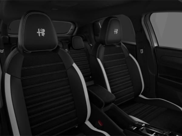 Alfa Romeo Junior Ibrida Sport Speciale MY26 1.2 VGT Hybrid 145PS LED