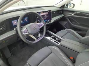 Volkswagen Passat Variant Business 1.5 eTSI DSG+17 ZOLLGJR+AHK+ACC+IQ.DRIVE+NAVI+CARPLAY