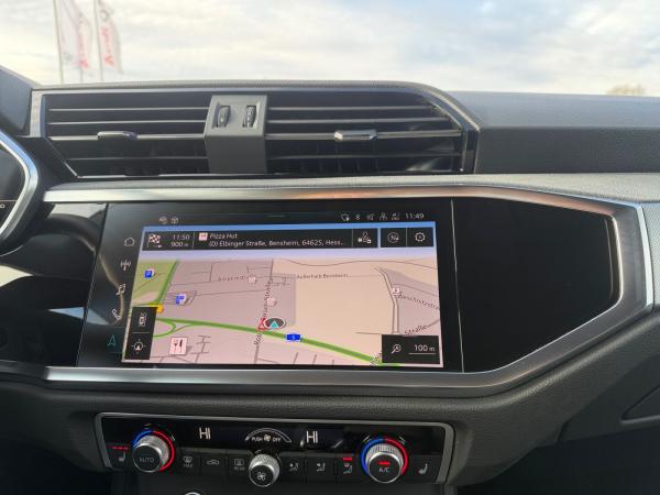 Audi Q3 Sportback S line 35 TFSI S tronic SHZ ACC PDC Navi Klima