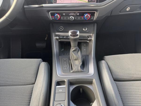 Audi Q3 Sportback S line 35 TFSI S tronic SHZ ACC PDC Navi Klima