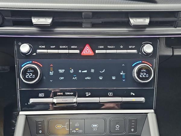 Hyundai SANTA FE 1.6T-GDI 4WD HYBRID BLACKLINE/LED/NAVI