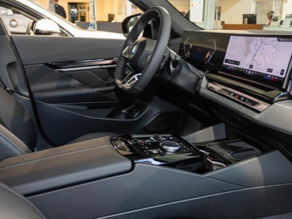 BMW 530 5 Touring (G61)