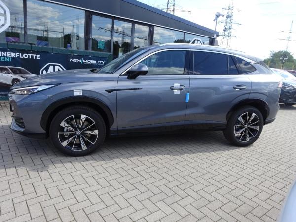 MG HS Luxury Hybrid +