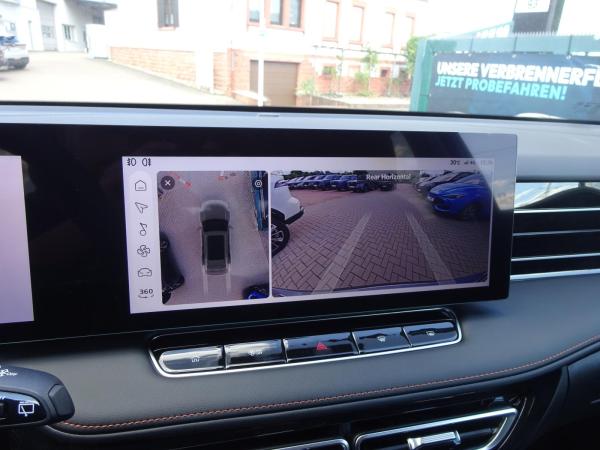 MG HS Luxury Hybrid +