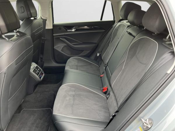 Volkswagen Passat Variant ⚡eHybrid⚡ 150KW, NAVI, AHK, RFK, HUD