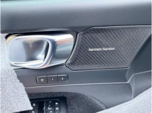 Volvo XC40 B4 DKG ULTRA DARK - Inklusive Anhängerkupplung! - Standheizung - Sofort lieferbar!