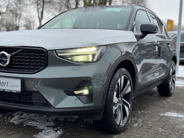 Volvo XC40 B4 DKG ULTRA DARK - Inklusive Anhängerkupplung! - Standheizung - Sofort lieferbar!