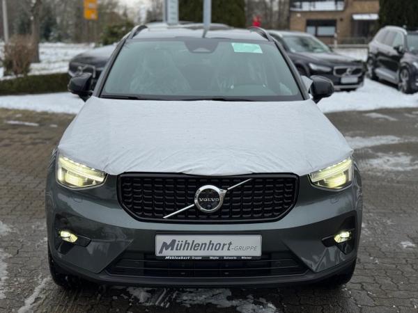 Volvo XC40 B4 DKG ULTRA DARK - Inklusive Anhängerkupplung! - Standheizung - Sofort lieferbar!