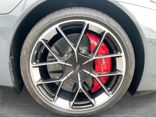 Audi RS e-tron GT Facelift/Carbon/190UPE/Laser/HuD/360°/S-Sitze pro