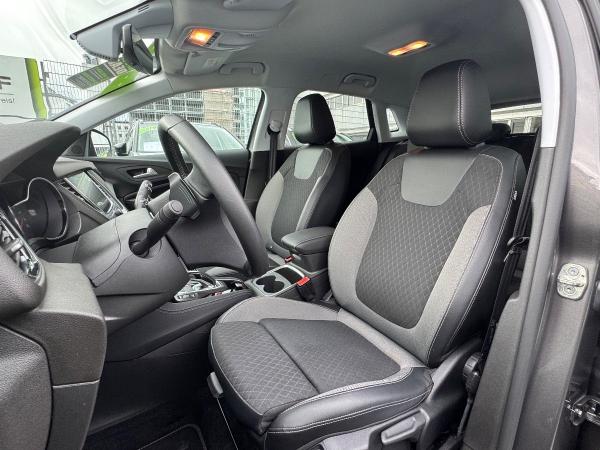 Opel Grandland 1.6 Hybrid LED+Navi+SHZ+360