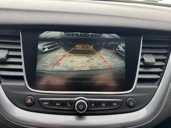 Opel Grandland 1.6 Hybrid LED+Navi+SHZ+360