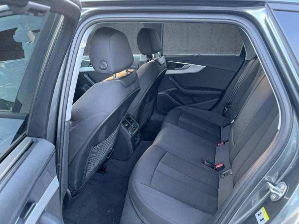 Audi A4 Avant S line 40 TDI qu. S tr. LED Tour Cam