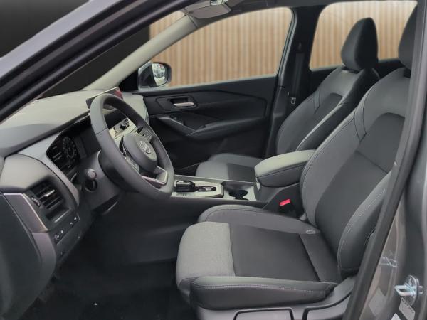 Nissan Qashqai HUD, SHZ, 360°, WinterPaket