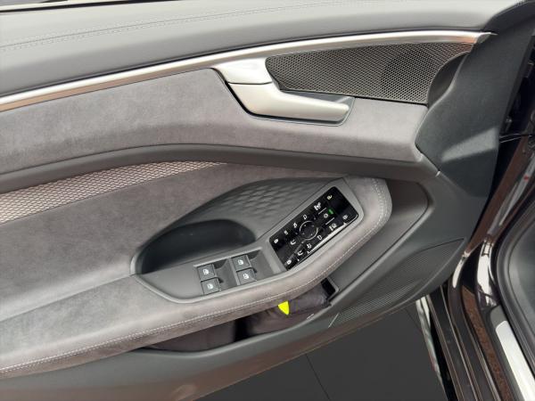 Audi A6 Avant e-hybrid S-LINE EDIT.ONE+QUATTRO+TECHPR