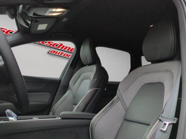 Volvo XC60 T6 AWD Plus Black Edition+Standh+Licht-Pak