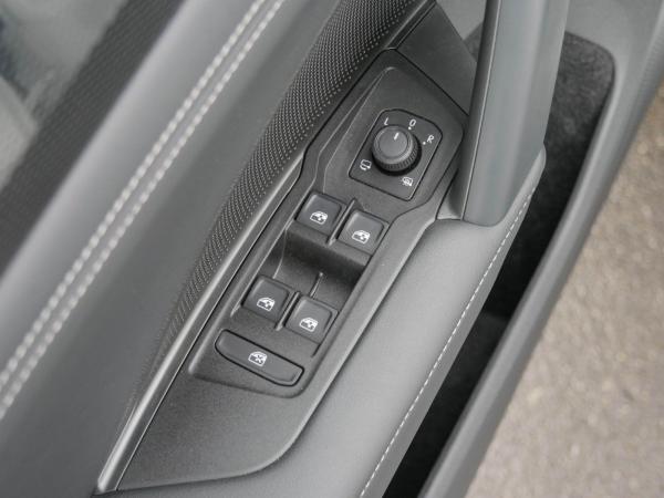 Volkswagen Tayron Life 4Motion 2.0 TDI DSG Kamera AHK DCC