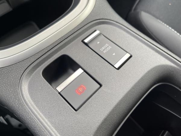 Jeep Avenger Altitude Mild-Hybrid ALLWETTER+PDC+KAMERA+CARPLAY+SHZ