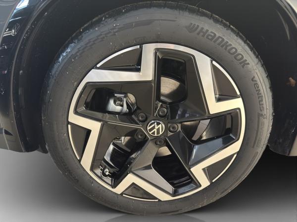 Volkswagen Tiguan R-Line 1.5 eTSI 150 PS DSG *HD-MATRIX*NAV*LEDER*GARANTIE*WKR*62.090€