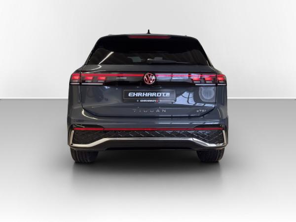 Volkswagen Tiguan R-Line 1.5 eTSI 150 PS DSG *HD-MATRIX*NAV*LEDER*GARANTIE*WKR*62.090€