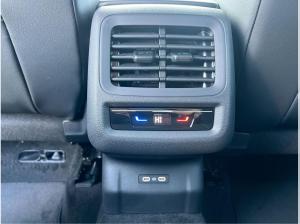 Volkswagen T-Roc R-Line 1.5 l eTSI OPF DSG