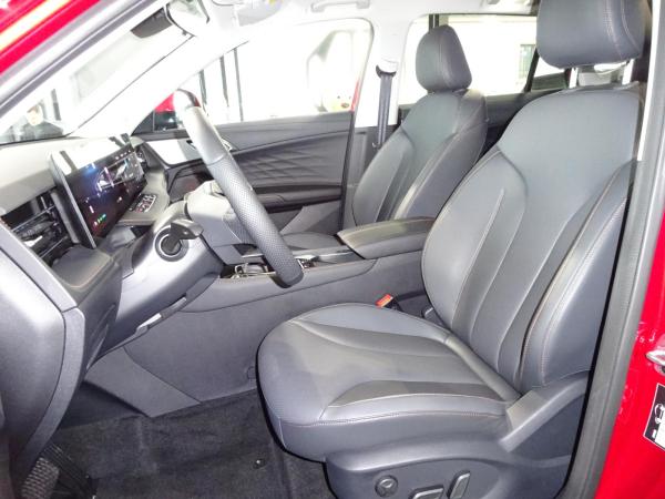 MG HS Luxury Hybrid +