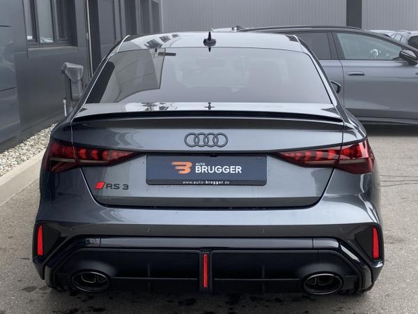 Audi RS3 Limousine MATRIX PANO 360° SONOS RS-Abgasanlage