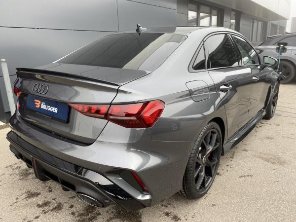 Audi RS3 Limousine MATRIX PANO 360° SONOS RS-Abgasanlage